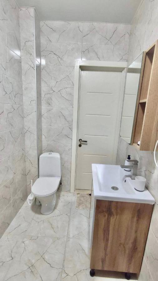 Guest House Nima Кутаиси Екстериор снимка
