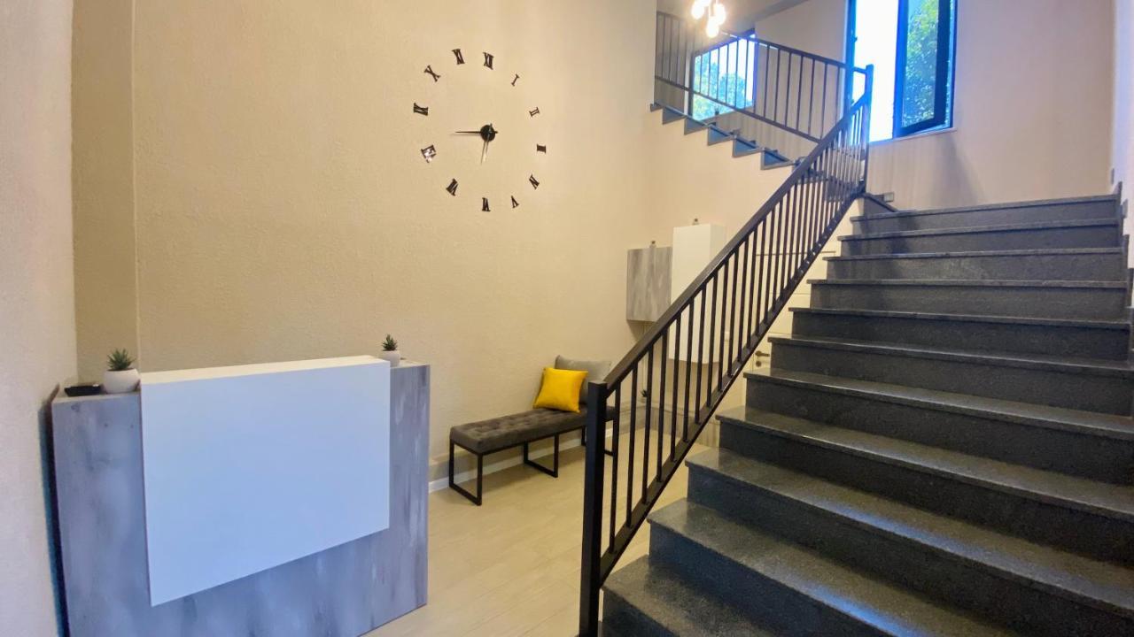Guest House Nima Кутаиси Екстериор снимка