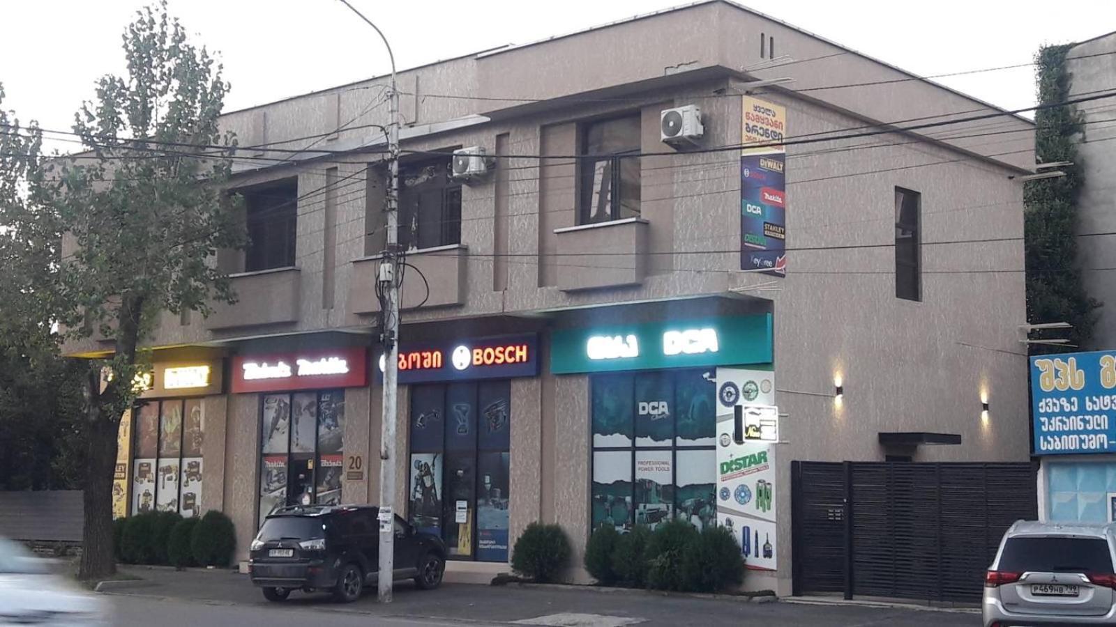 Guest House Nima Кутаиси Екстериор снимка