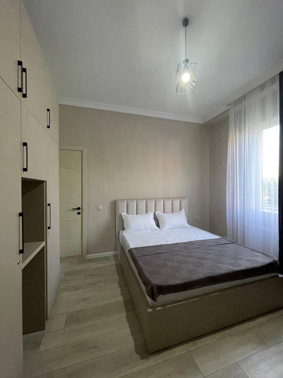 Guest House Nima Кутаиси Екстериор снимка