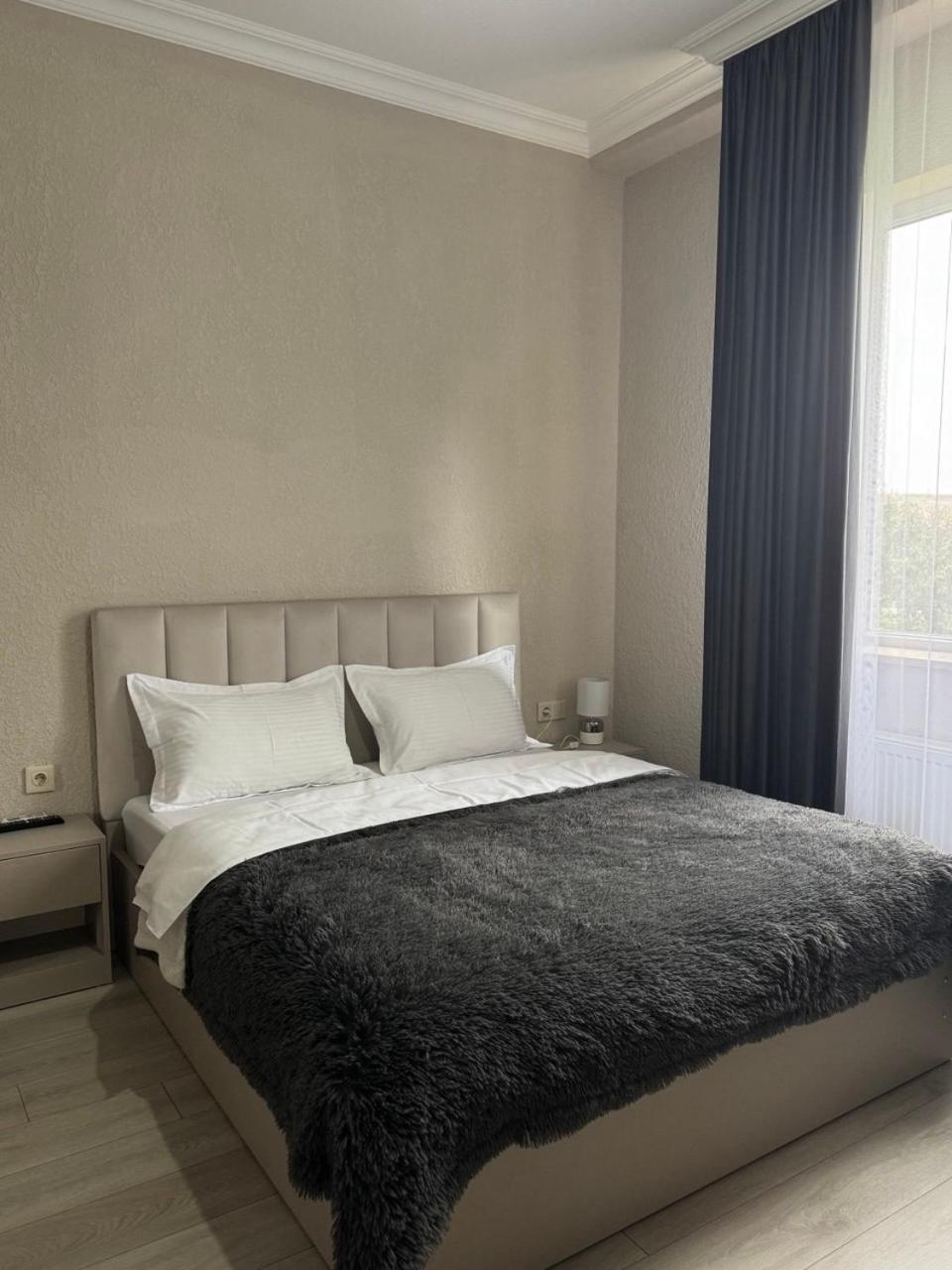 Guest House Nima Кутаиси Екстериор снимка